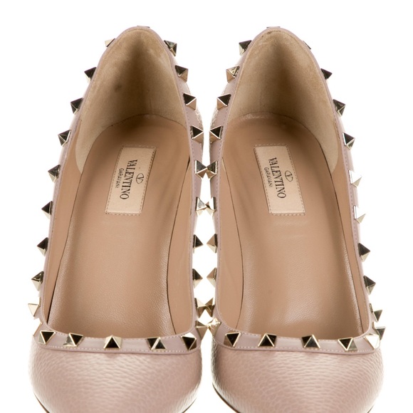 Valentino Nude Pink Rockstud Pump Heels - Picture 3 of 14
